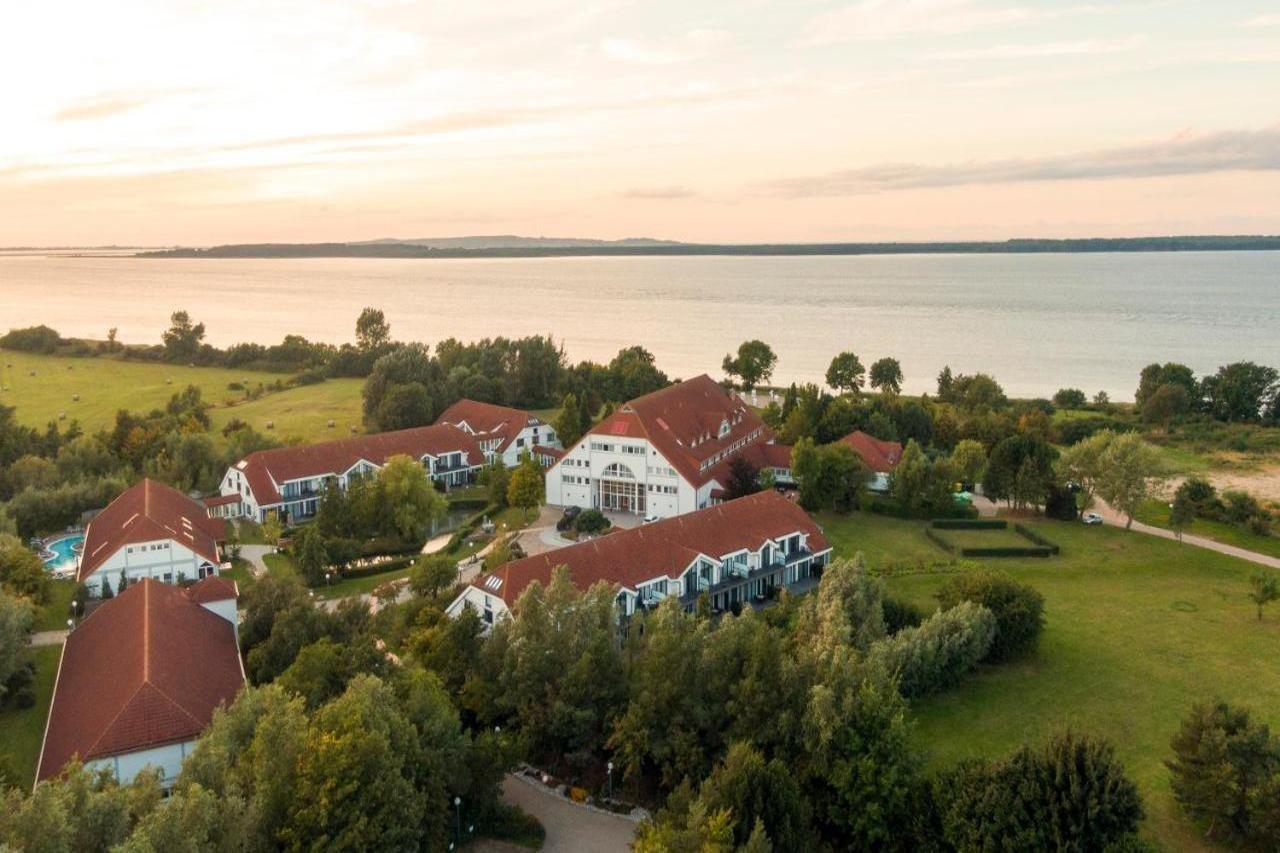 Aedenlife Hotel & Resort Ruegen Trent Exterior photo
