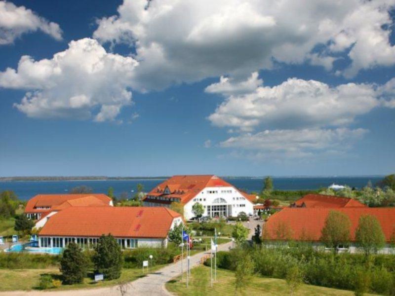 Aedenlife Hotel & Resort Ruegen Trent Exterior photo